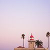 Vuurtoren bij zonsopkomst in Lagos, Algarve - Portugal van Karlijn Meulman