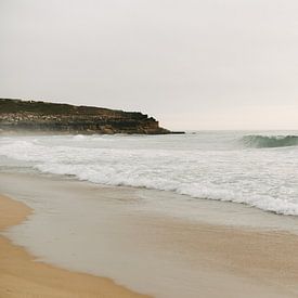 Ozeanwellen Strand Meer | Ericeira | Portugal von Mirjam Broekhof