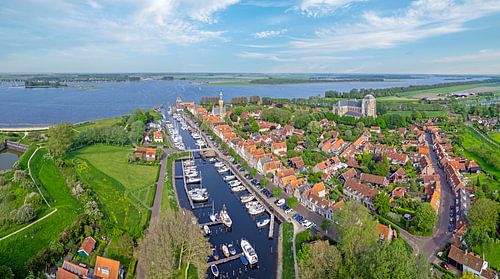 Luftbildpanorama der Stadt Veere in Zeeland Niederlande