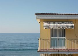 Aesthetics by the sea