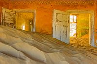 Verloren tijd - Verlaten huizen in de spookstad Kolmanskop in Namibië