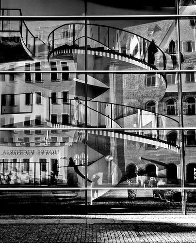 In de spiegel van de stad