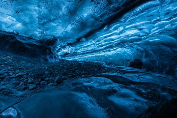 Eishöhle in Island von PeetMagneet