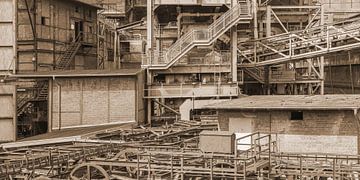 Rusty industrial plant by Achim Prill