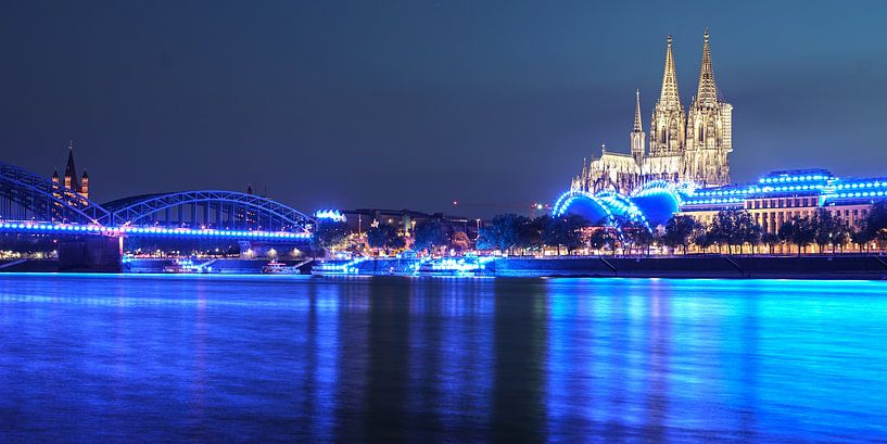 colognia blue by Stefan Havadi-Nagy