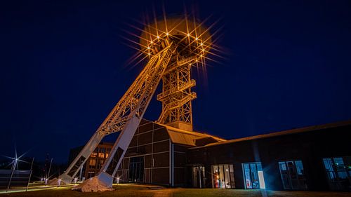 The Lünetectower by night