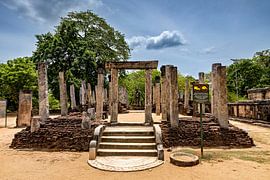 Die Tempelruinen von Polonnaruwa in Sri Lanka von Roland Brack