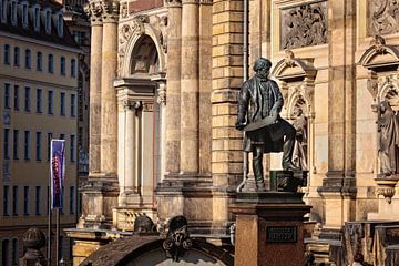 Gottfried Semper standbeeld in Dresden van Rob Boon