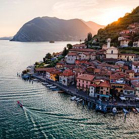 Peschiera Maraglio, Lago d'Iseo, Italien von Luc van der Krabben