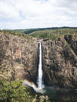 Wallaman Falls in een natuurgebied in Queensland, Australië