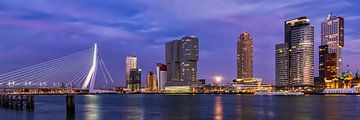 Mond über Rotterdam