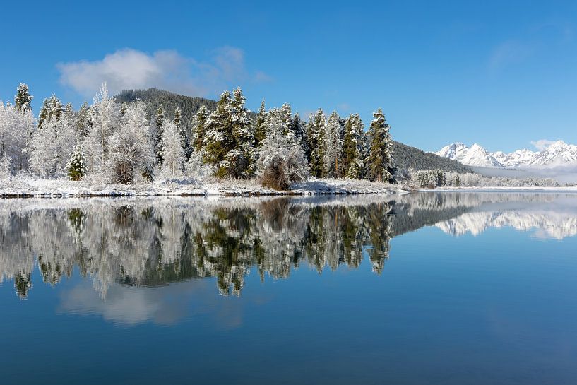 Enchanting reflective landscape in Wyoming by Dennis en Mariska