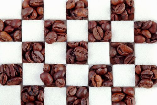 00995088 Cubes de sucre et grains de café en dés