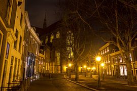 Hooglandse Kerkgracht met Hooglandse Kerk van Carel van der Lippe