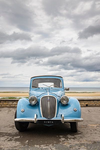 Klassieker aan de kust van Normandie van Hilda Weges