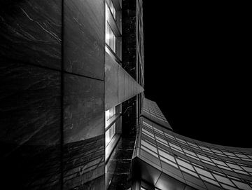 Modern Architecture in Black and White van Mario Calma