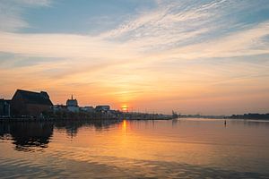 Blick auf den Stadthafen in Rostock