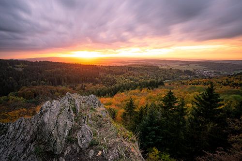 Vue sur le Taunus au coucher du soleil