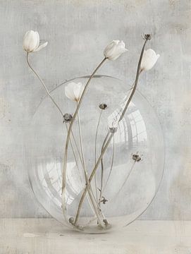 Stilleven met tulpen in Japandi stijl van Japandi Art Studio