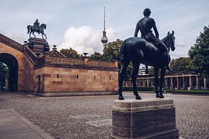 Museumsinsel Berlin – Kolonnadenhof / Alte Nationalgalerie