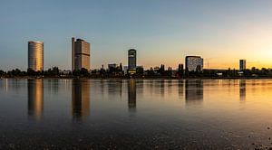Bonn (Bundesviertel) - Skyline im Sonnenuntergang