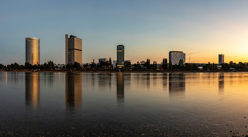 Bonn (Bundesviertel) - Skyline im Sonnenuntergang von Frank Herrmann