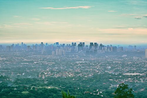 The city on the horizon