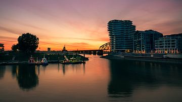 Sunrise at the Handelskade and Waal, Nijmegen by Maarten Cornelis