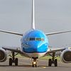 KLM Boeing 737-800 passagiersvliegtuig. van Jaap van den Berg