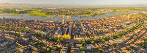 Luchtfoto van de zonsondergang in de lente in Kampen van Sjoerd van der Wal Fotografie