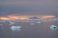Uitzicht op Disco Baai, Groenland van Thomas Bollaert thumbnail