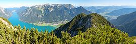 panoramisch uitzicht vanaf de Barenkopf naar de Rofan alpen, Inntal vallei van SusaZoom