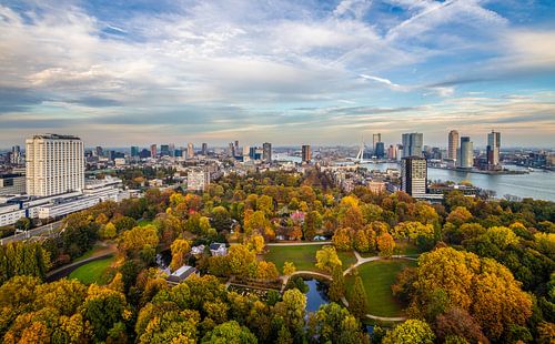 Het Park bij de Euromast in Rotterdam in herfstkleuren