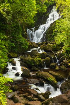 Killarney - Torc waterfall (Ierland) van Marcel Kerdijk