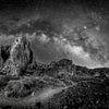 Nachtaufnahme der Milchstrasse auf Teneriffa in schwarzweiss von Manfred Voss, Schwarz-weiss Fotografie