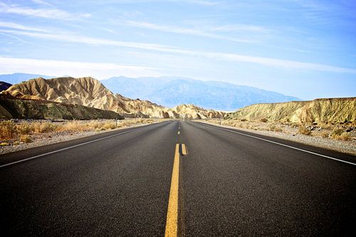 Road through Death Valley - California sur Blijvanreizen.nl Webshop