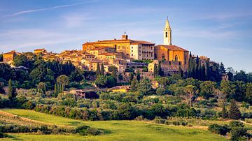 Golden hour in Pienza, Italy by Adelheid Smitt