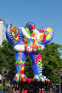 Lifesaver, Brunnenskulptur von Niki de Saint Phalle und Jean Tinguely, Duisburg, Ruhrgebiet, Nordrhe
