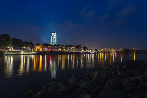 Deventer Skyline tijdens blauwe uur