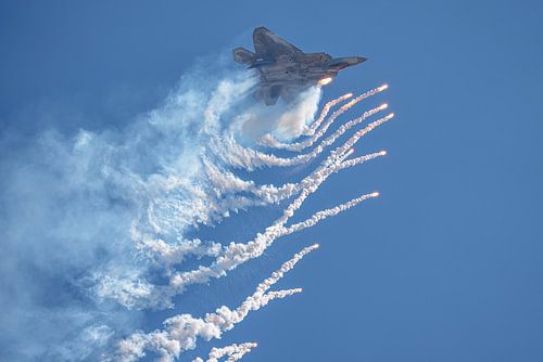 U.S. Air Force Lockheed Martin F-22 Raptor Demo Team. by Jaap van den Berg