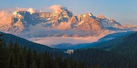 Panorama-Sonnenaufgang in den Dolomiten von Henk Meijer Photography