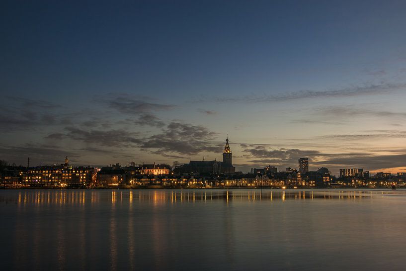 Nijmegen in the evening at high tide by Patrick Verhoef