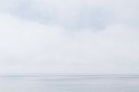 Pastelkleurige zeelucht met grijze wolken boven de Waddenzee bij Ameland | Fine Art Natuurfotografie