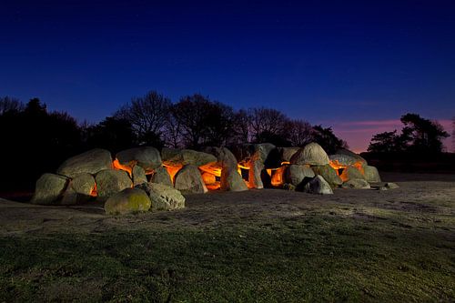 hunebed lit von Anton de Zeeuw