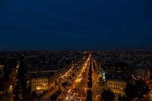 Champs Elysees by night sur Melvin Erné