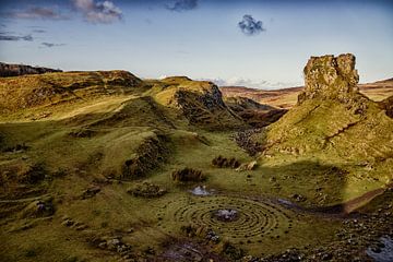 The rugged landscape, green everywhere, without lots of bushes or trees; that's Scotland. by Hans de Waay