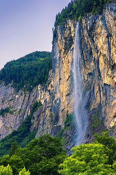 Staubbachwaterval in Lauterbrunnen, Zwitserland van Henk Meijer Photography