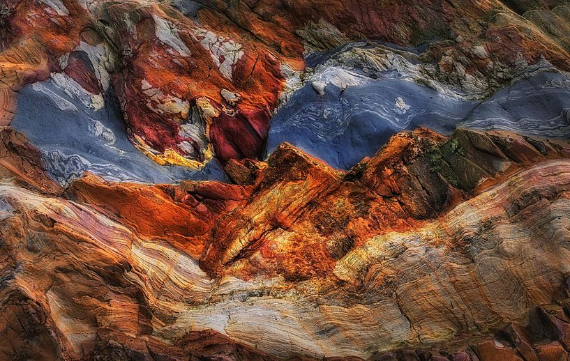 Abstracte rots formaties in Asturias . van Saskia Dingemans Awarded Photographer