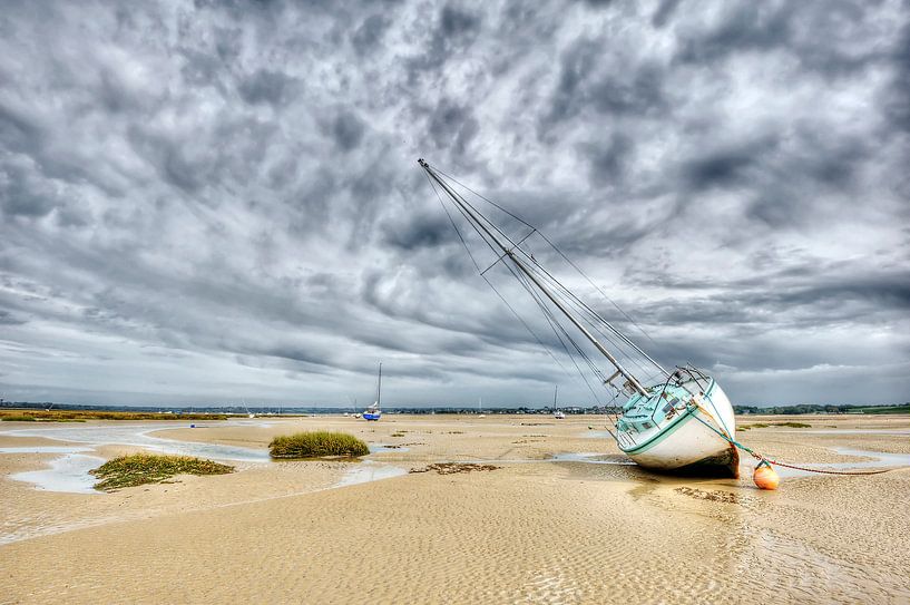 Waiting for high tide by Ben Töller