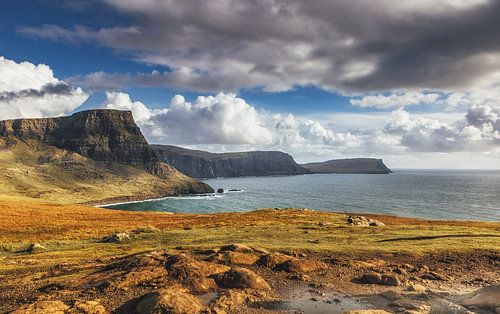 Neist Point op het Isle of Skye in Groot-Brittannië. Panorama klif. Schotland Hooglanden!